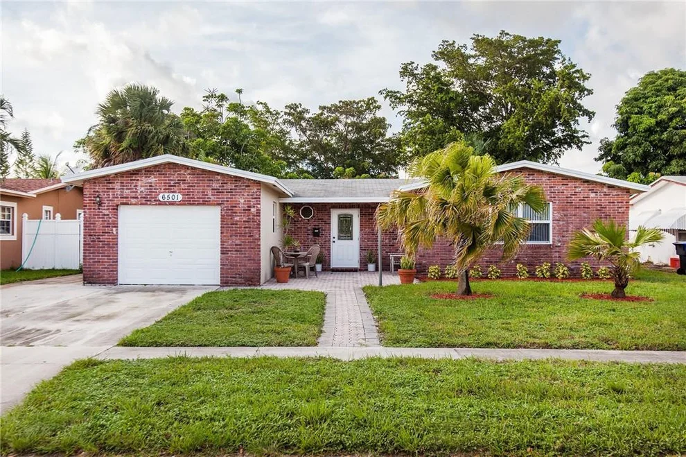 Unit for sale at 6501 SW 10th Street, North Lauderdale, FL 33068