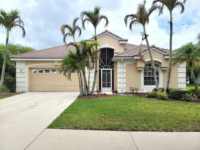Unit for sale at 895 SW Lake Charles Circle, Port St Lucie, FL 34986