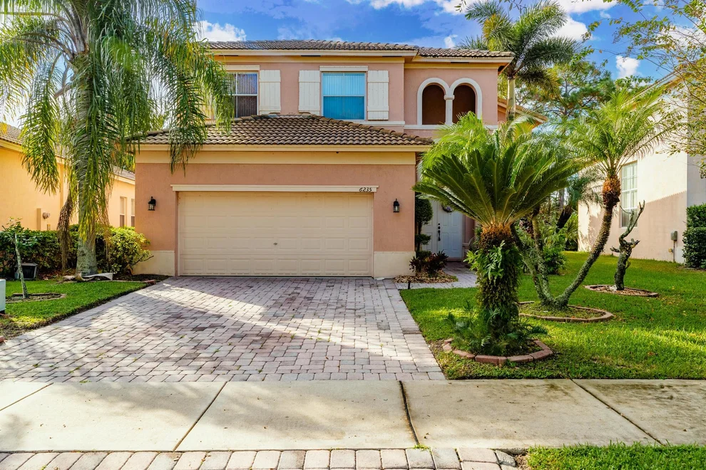 Unit for sale at 6235 Arlington Way, Fort Pierce, FL 34951
