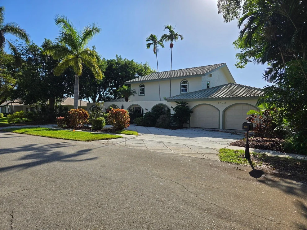 Unit for sale at 1520 SW 6th Avenue, Boca Raton, FL 33486