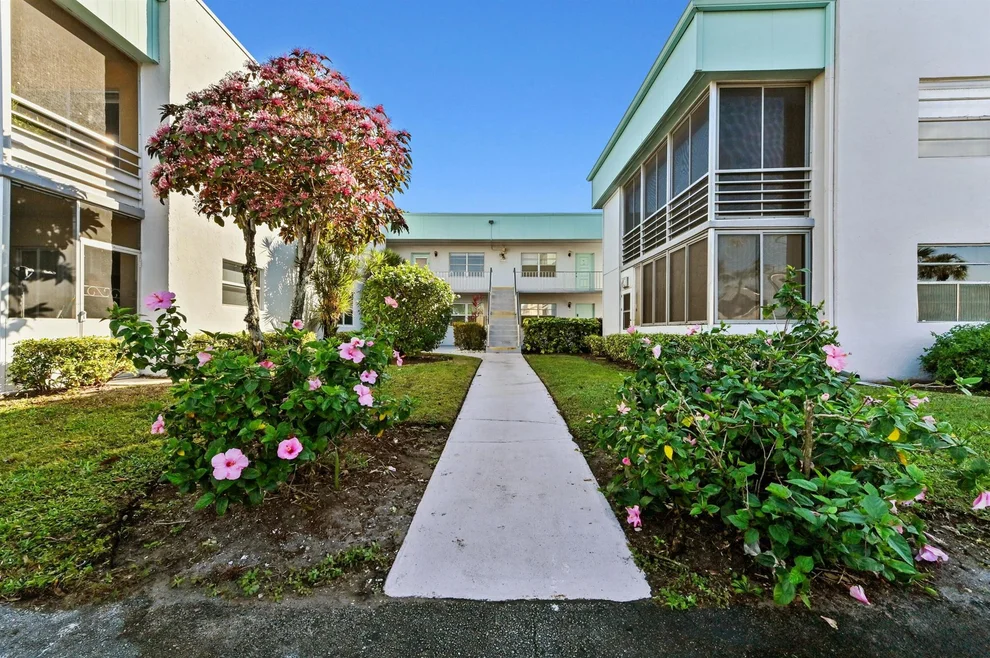 Unit for sale at 392 Monaco I, Delray Beach, FL 33446