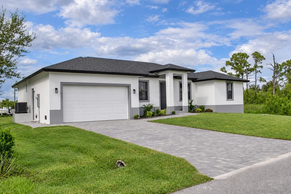 Unit for sale at 15633 LAKELAND Circle, Port Charlotte, FL 33981