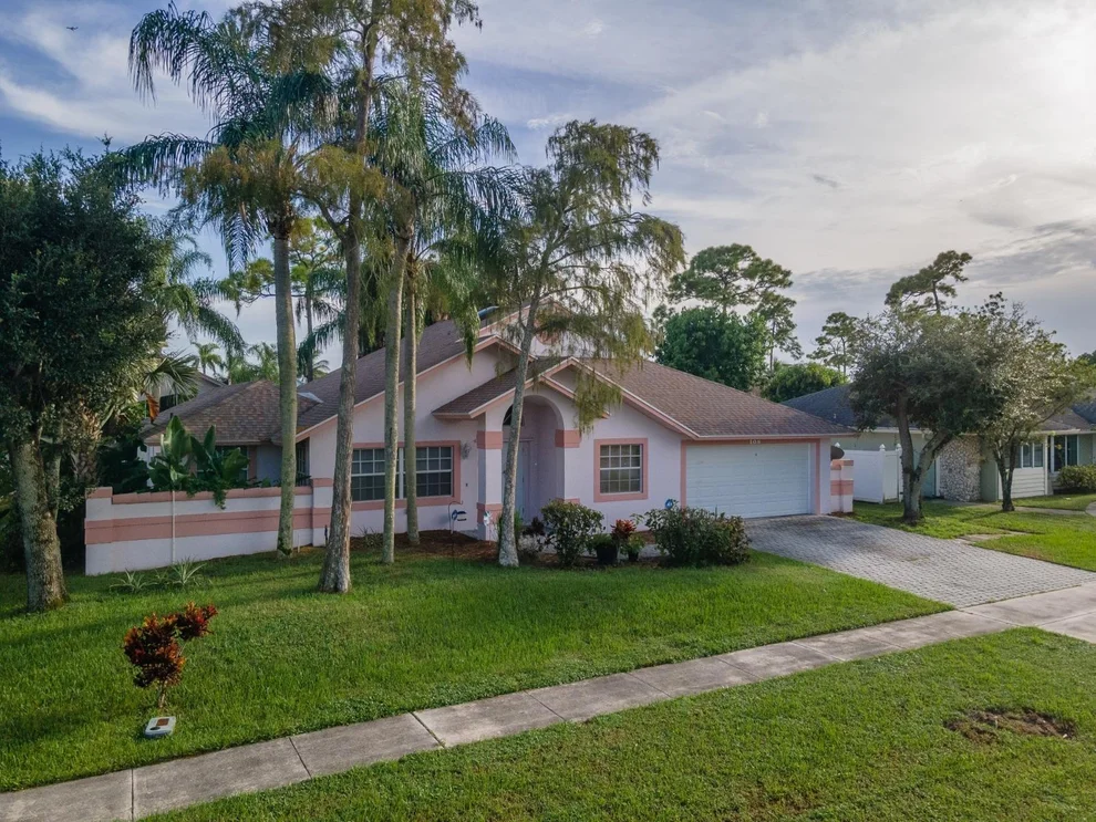 Unit for sale at 108 Hemingway Court, Royal Palm Beach, FL 33411