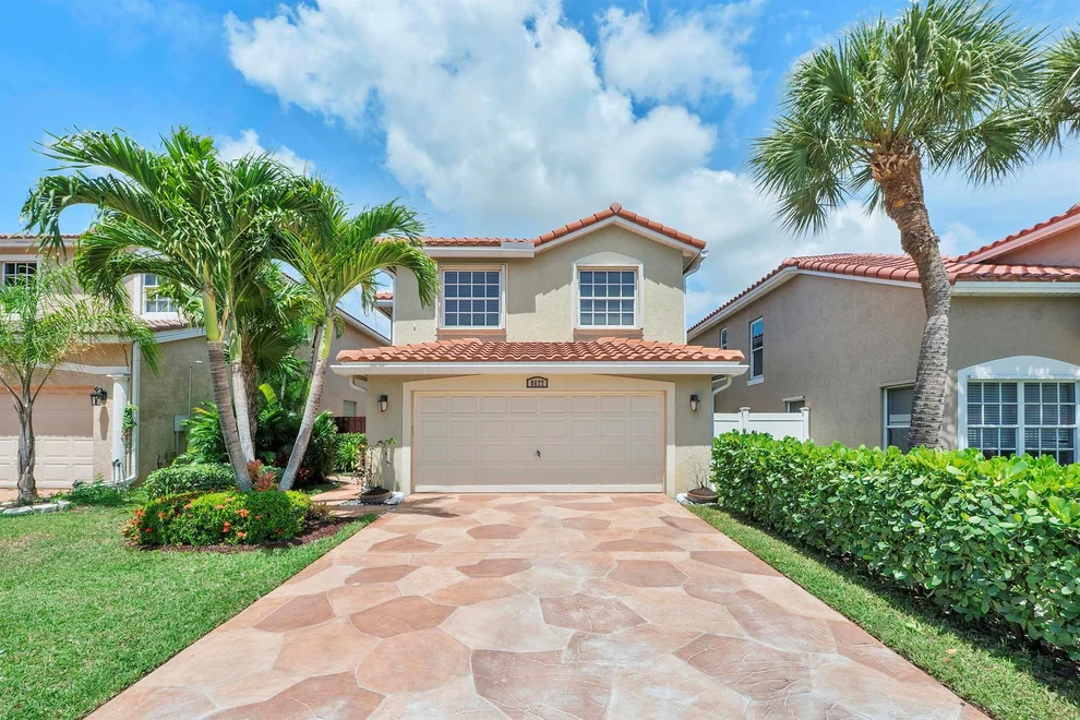 Unit for sale at 8677 Binghamton Avenue, Boynton Beach, FL 33436