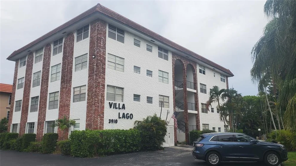 Unit for sale at 3910 Crystal Lake Drive, Deerfield Beach, FL 33064