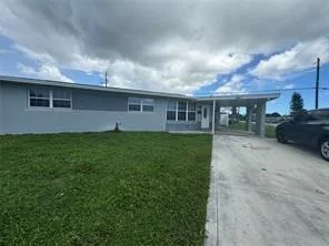 Unit for sale at 417 Los Altos Road, Palm Springs, FL 33461