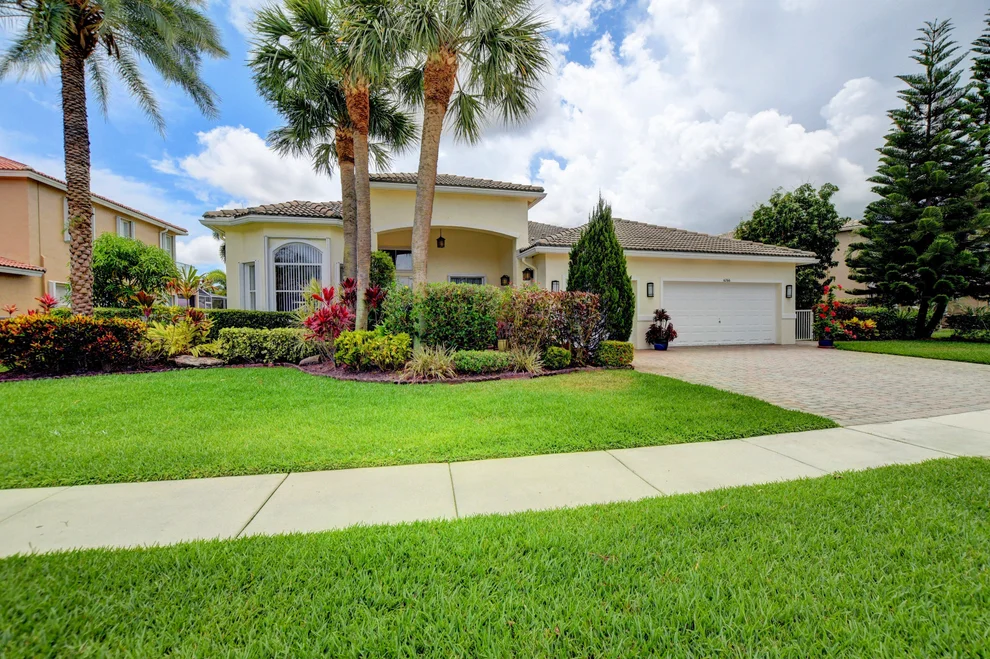 Unit for sale at 6766 Finamore Circle, Lake Worth, FL 33467