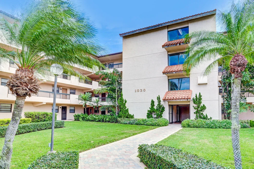 Unit for sale at 1030 Us Highway 1, North Palm Beach, FL 33408