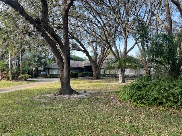 Unit for sale at 5781 Whirlaway Road, Palm Beach Gardens, FL 33418
