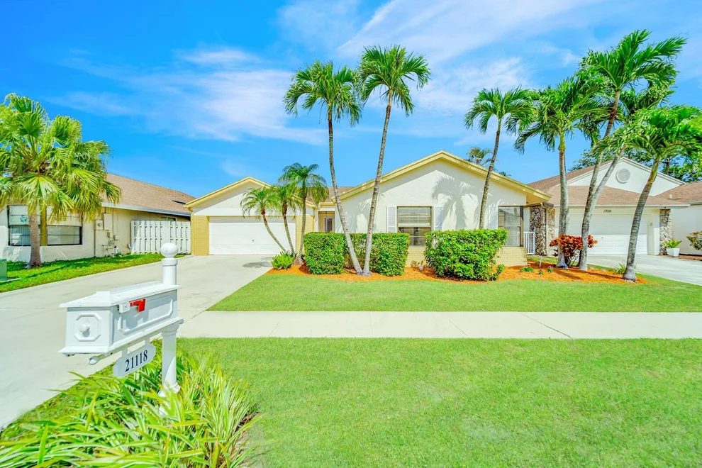 Unit for sale at 21118 Rustlewood Avenue, Boca Raton, FL 33428