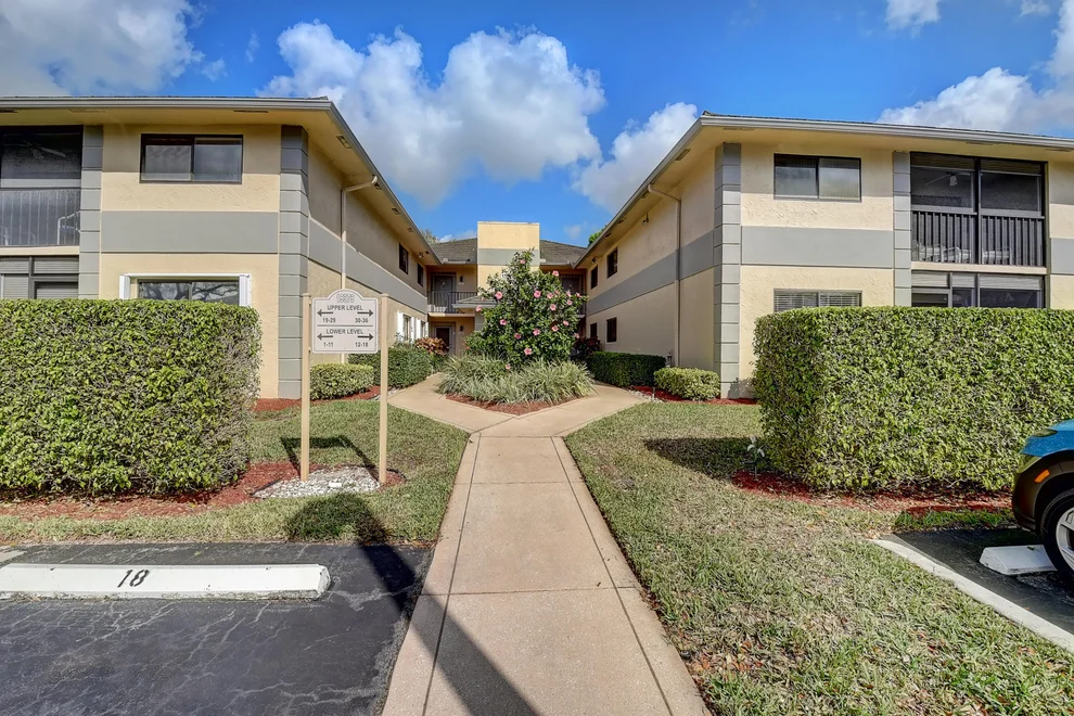 Unit for sale at 15378 Lakes Of Delray Boulevard, Delray Beach, FL 33484