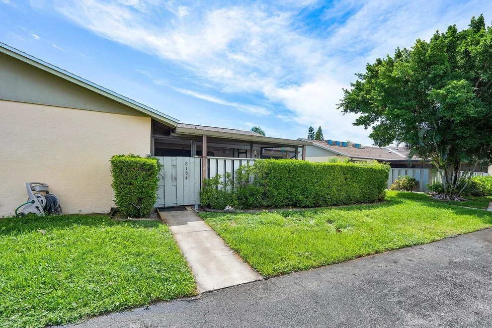 Unit for sale at 8154 Ambach Way, Hypoluxo, FL 33462