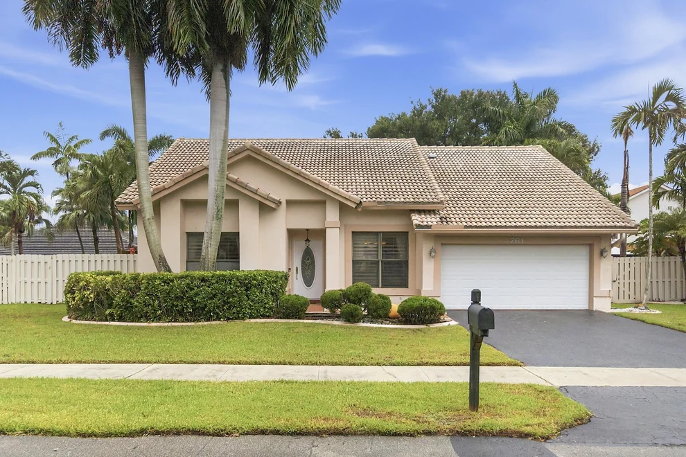 Unit for sale at 761 Greenbriar Avenue, Davie, FL 33325