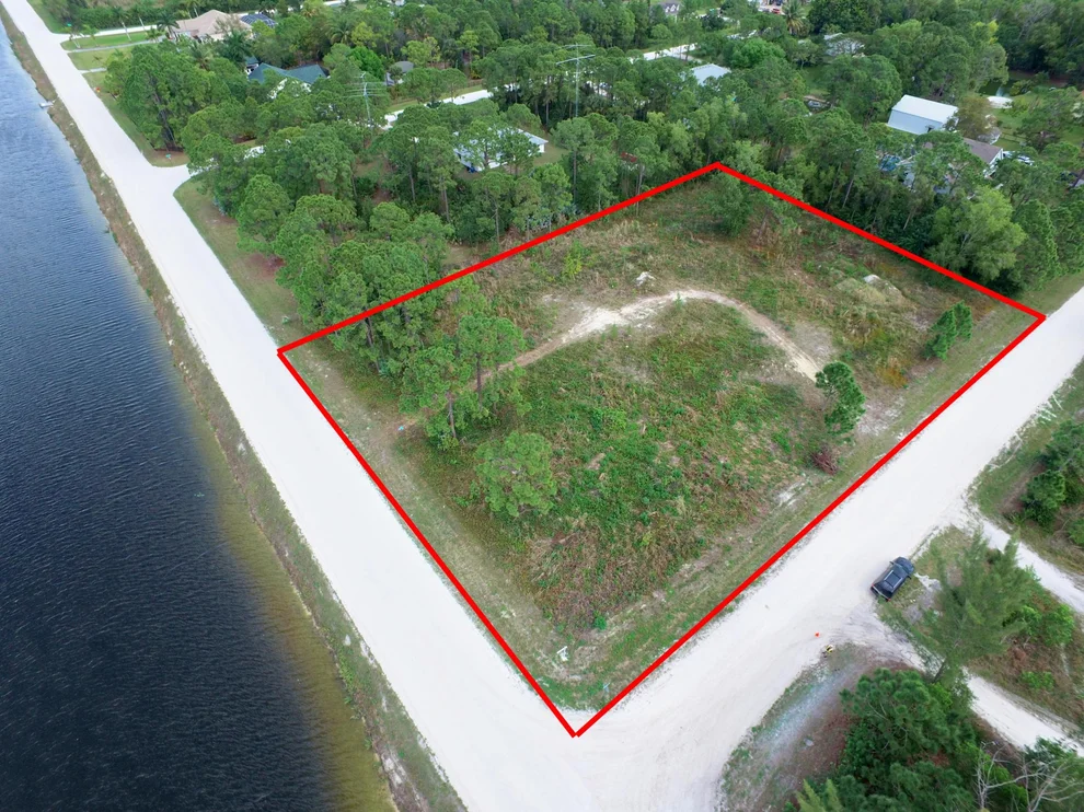 Unit for sale at 12959 76th Road N, West Palm Beach, FL 33412