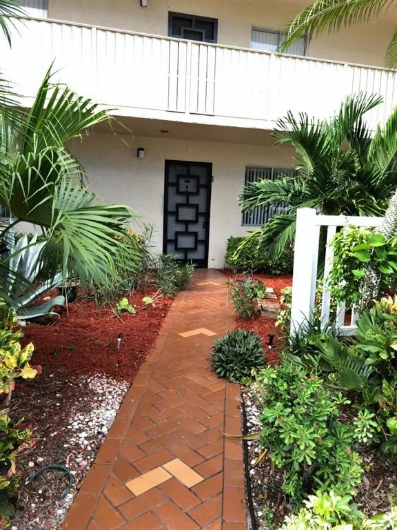 Unit for sale at 7267 Huntington Lane, Delray Beach, FL 33446
