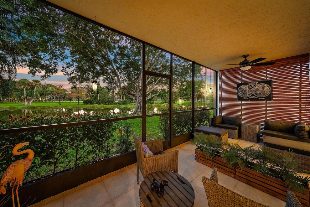 Unit for sale at 8 Lexington Lane E, Palm Beach Gardens, FL 33418