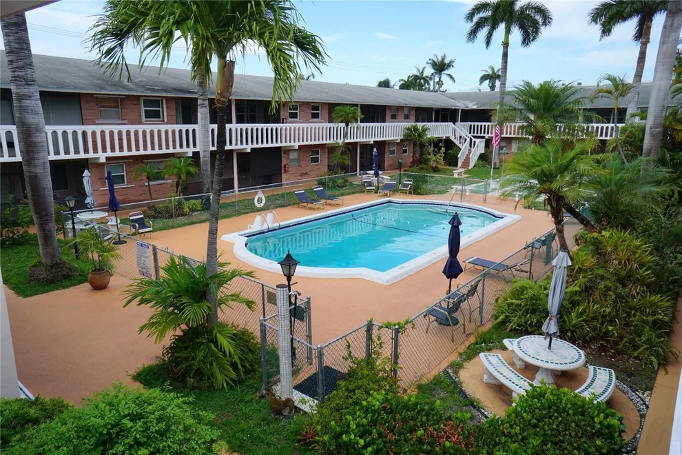 Unit for sale at 160 NE 8th Avenue, Hallandale Beach, FL 33009