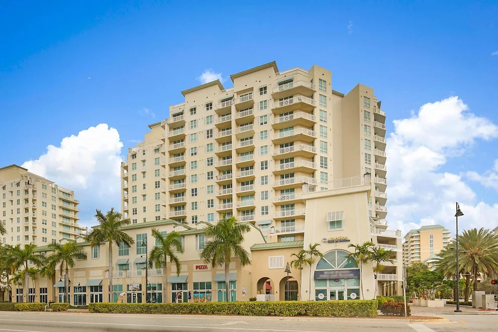 Unit for sale at 450 N Federal Highway, Boynton Beach, FL 33435