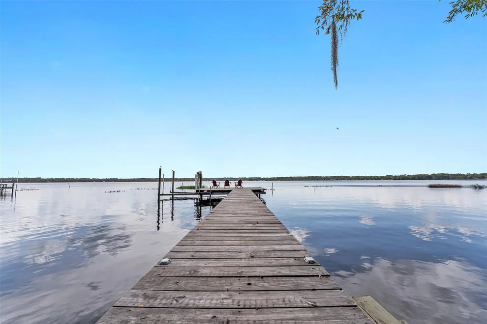 Unit for sale at 115 Flora Terrace, Florahome, FL 32640