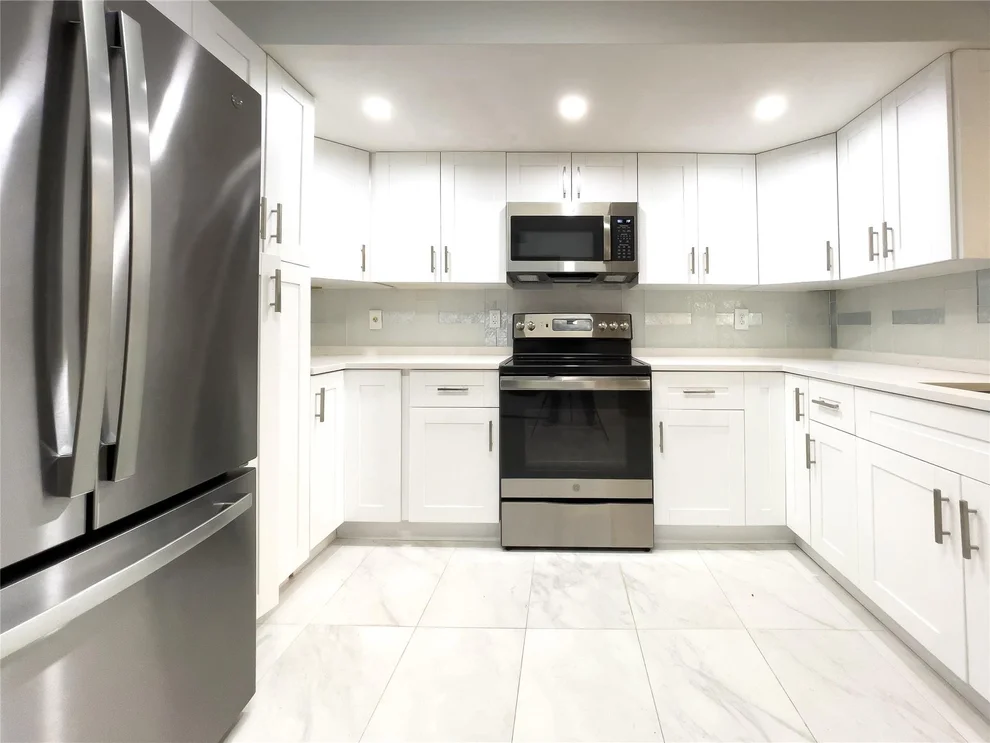 Unit for sale at 10121 W Sunrise Boulevard, Plantation, FL 33322