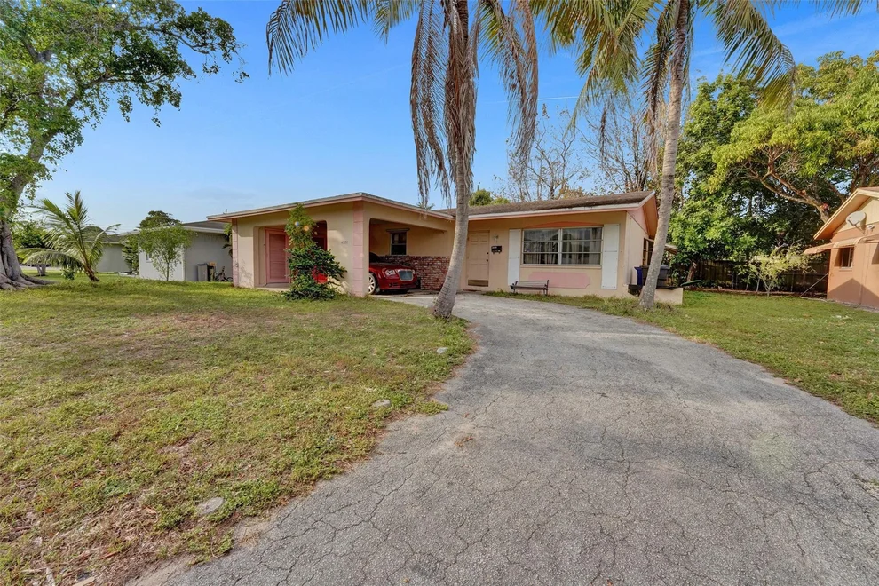 Unit for sale at 4371 NW 32nd Court, Lauderdale Lakes, FL 33319