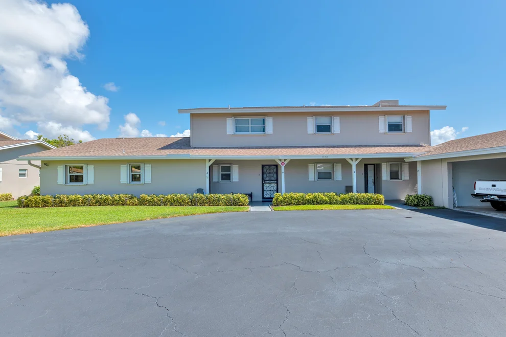 Unit for sale at 973 SE 10th Street, Deerfield Beach, FL 33441
