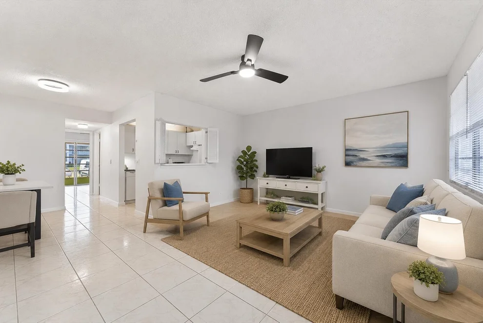 Unit for sale at 398 Tilford S, Deerfield Beach, FL 33442
