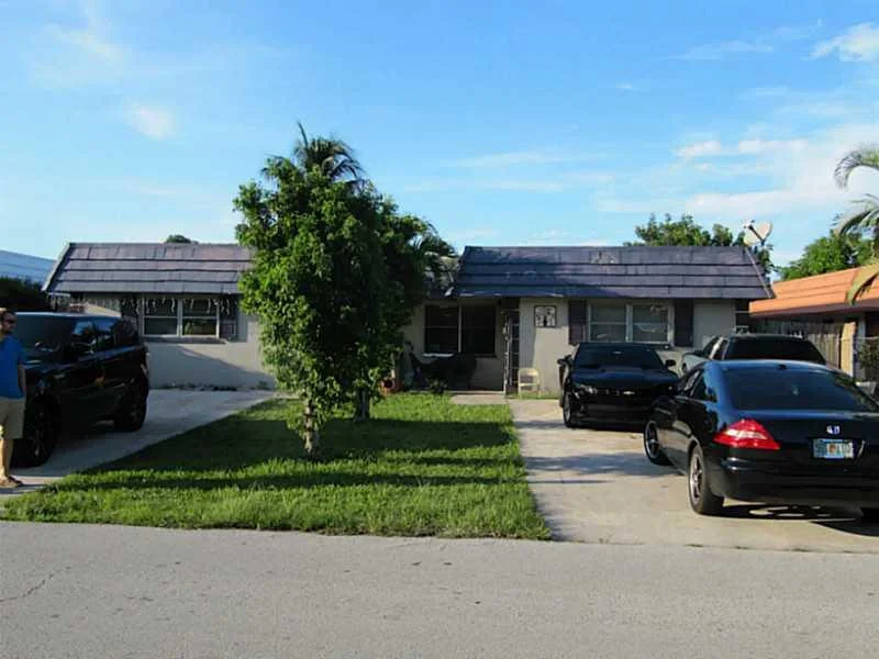 Unit for sale at 7391 NW 76th Street, Tamarac, FL 33321