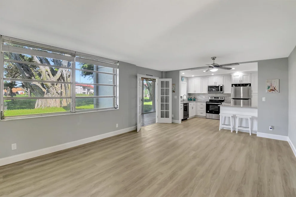 Unit for sale at 17 Willowbrook Lane, Delray Beach, FL 33446