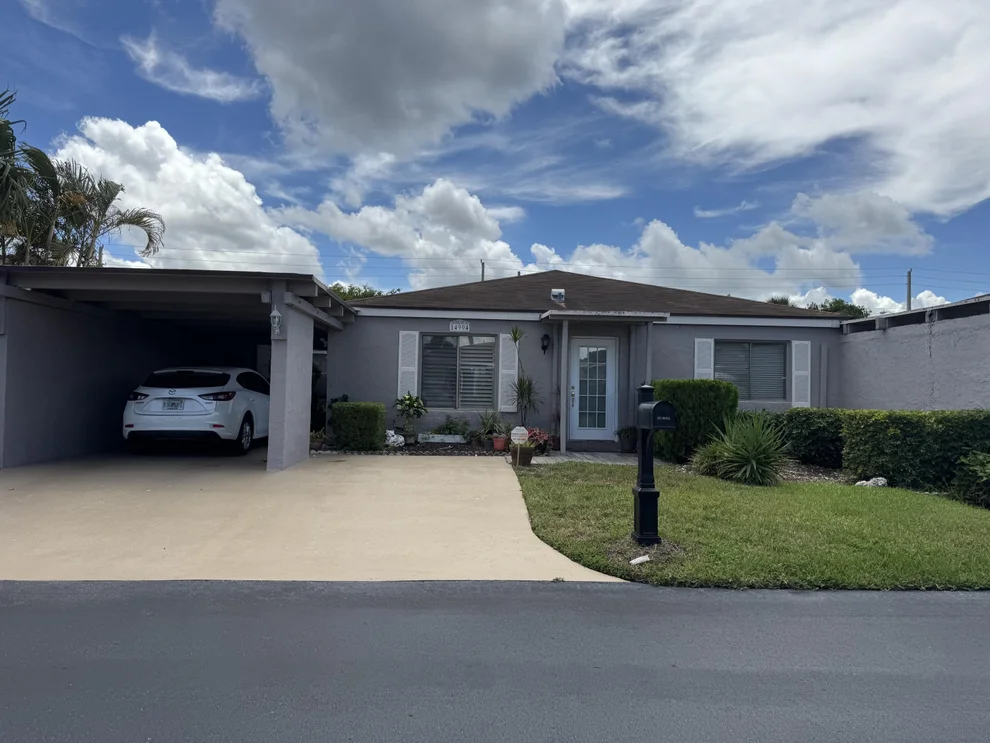 Unit for sale at 14904 Wildflower Lane, Delray Beach, FL 33446