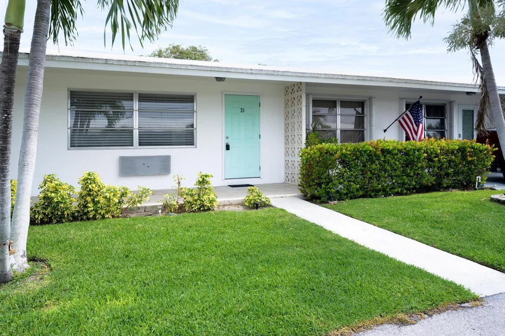 Unit for sale at 728 Ridge Road, Lantana, FL 33462