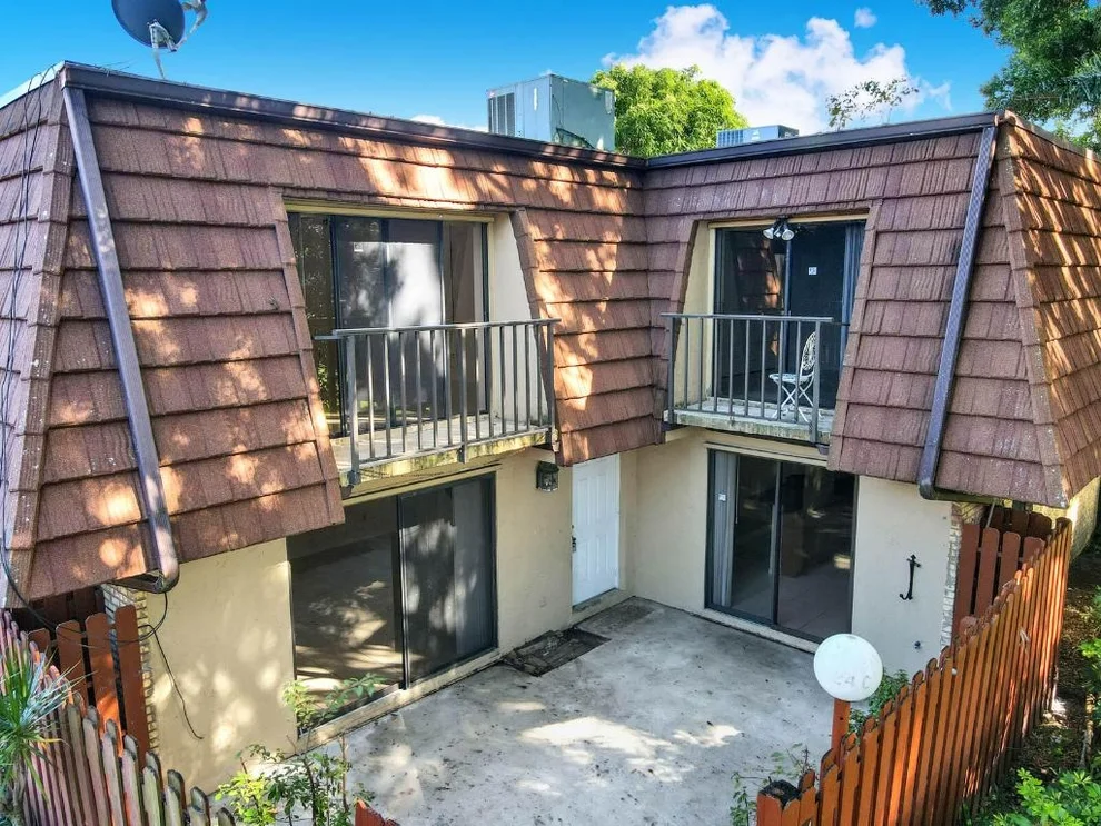 Unit for sale at 1458 N Lawnwood Circle, Fort Pierce, FL 34950