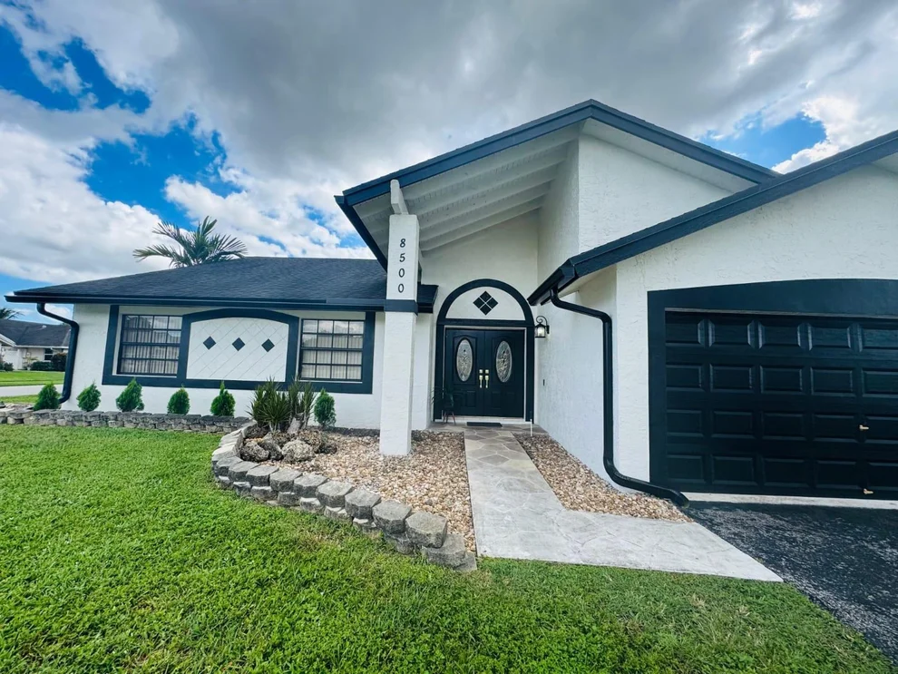Unit for sale at 8500 NW 52nd Court, Lauderhill, FL 33351