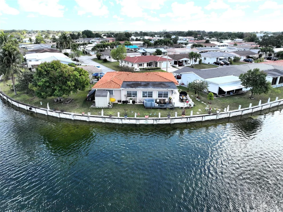 Unit for sale at 5809 NW 86th Terrace, Tamarac, FL 33321