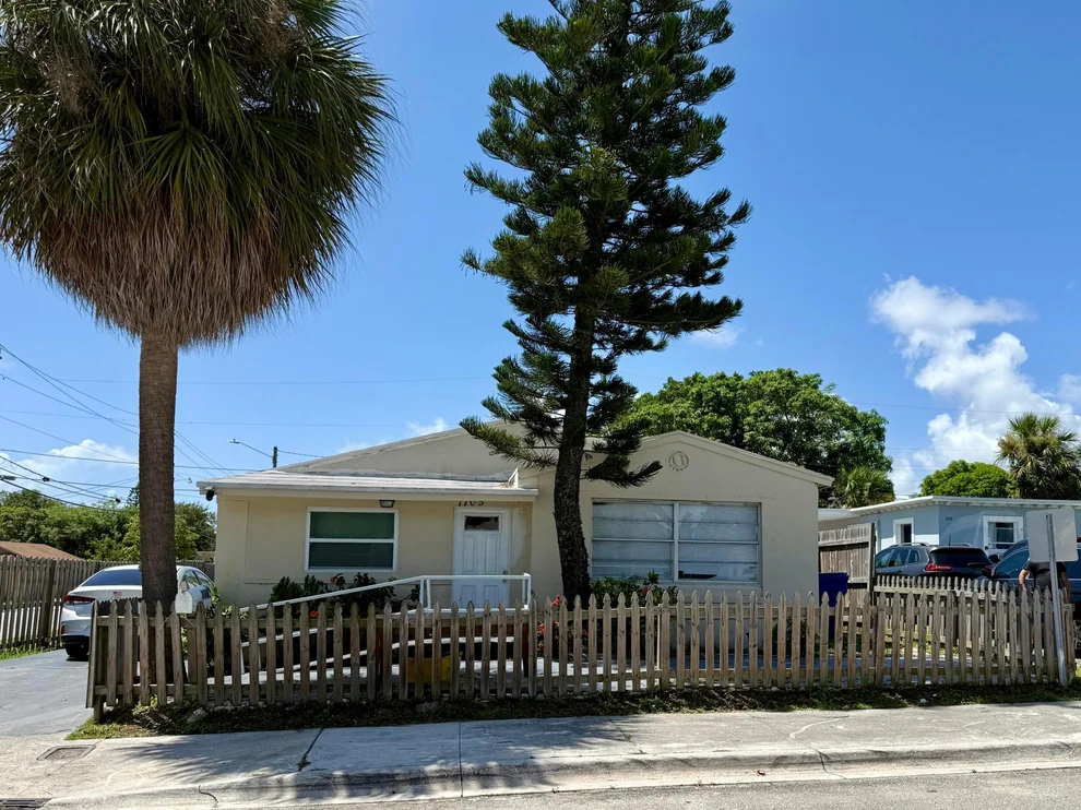 Unit for sale at 1105 W 34th Street, Riviera Beach, FL 33404