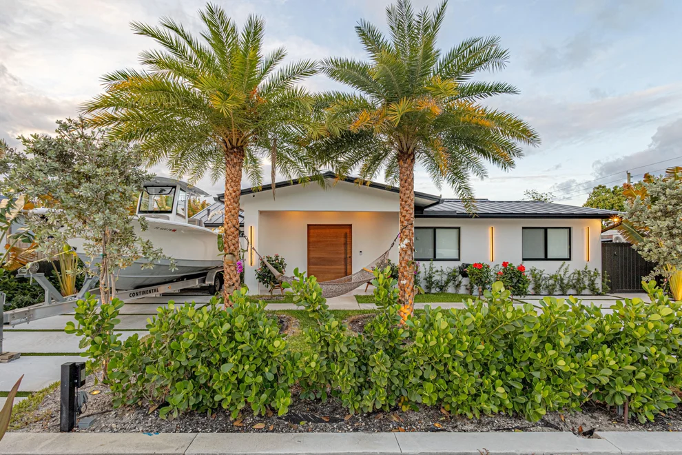 Unit for sale at 807 Hollywood Place, West Palm Beach, FL 33405