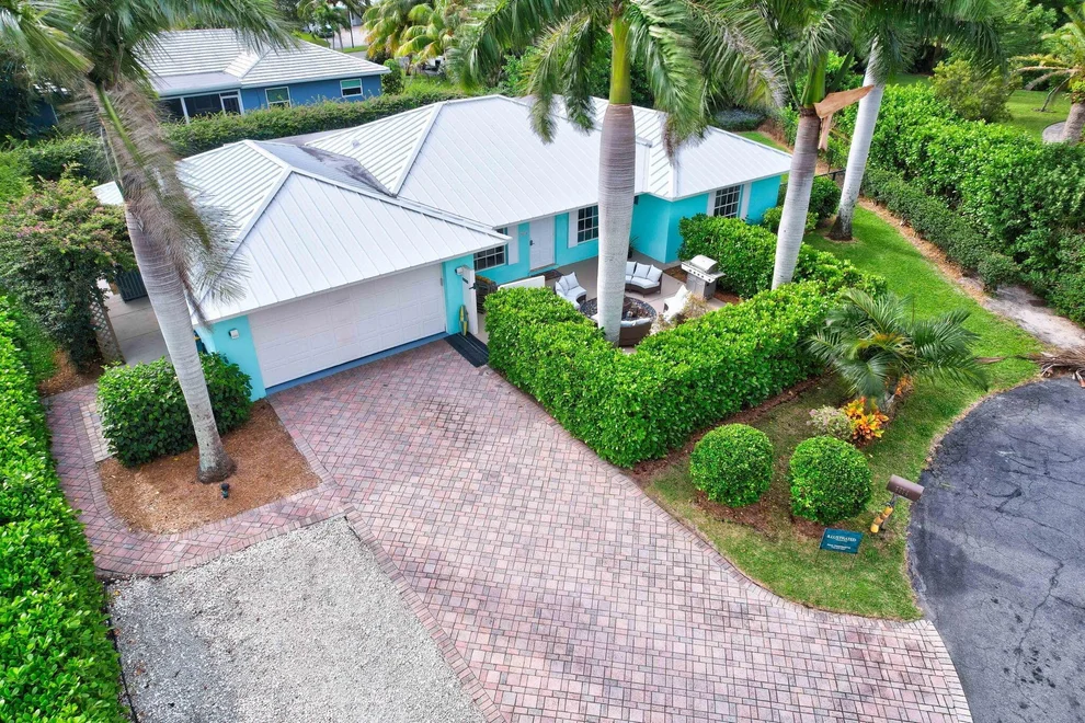 Unit for sale at 8534 SE Seagrape Way, Hobe Sound, FL 33455