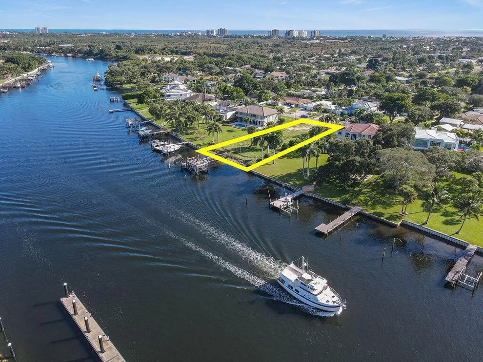 Unit for sale at 2199 Radnor Court, North Palm Beach, FL 33408