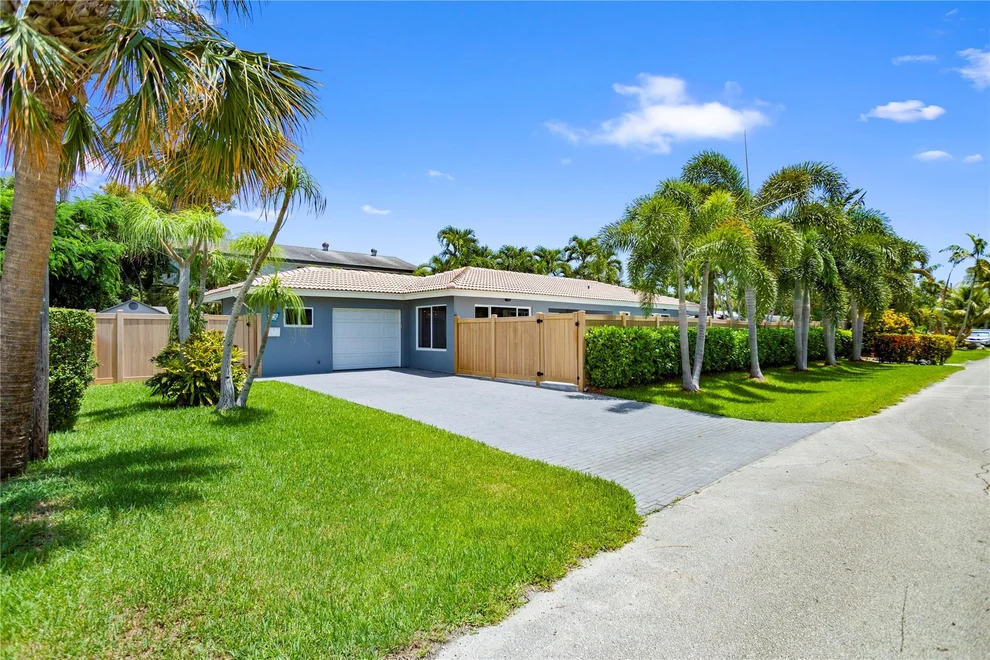 Unit for sale at 901 NE 18th Street, Fort Lauderdale, FL 33305