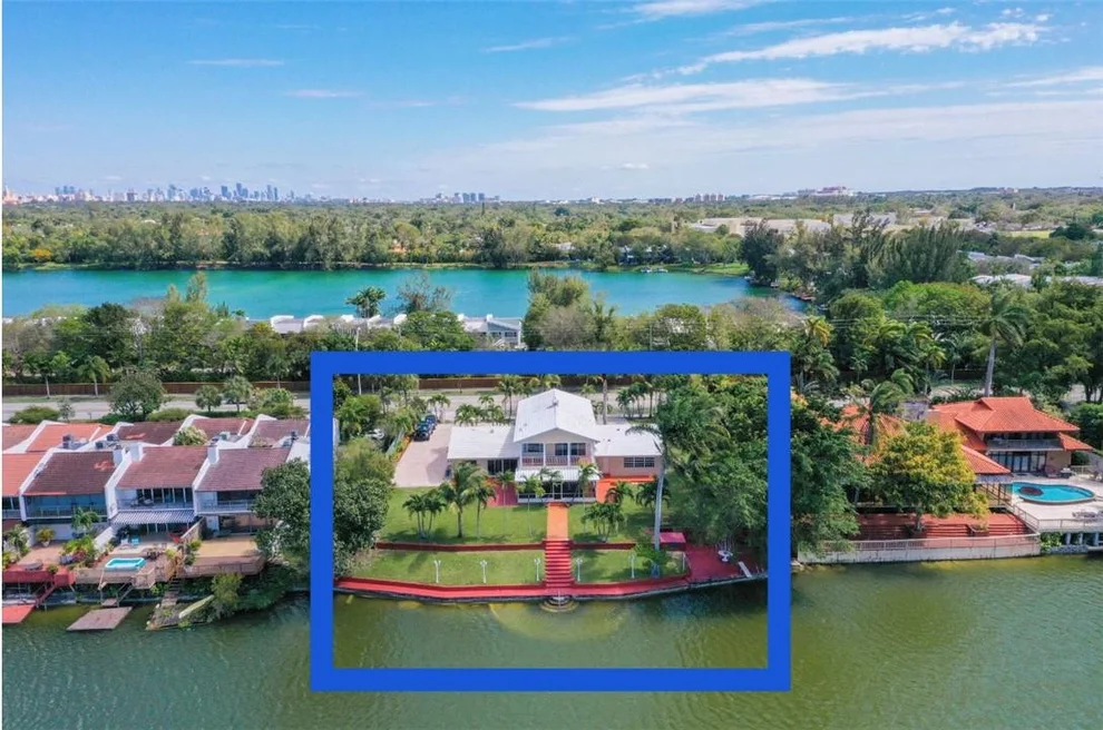 Unit for sale at 5200 SW 72nd Avenue, Miami, FL 33155