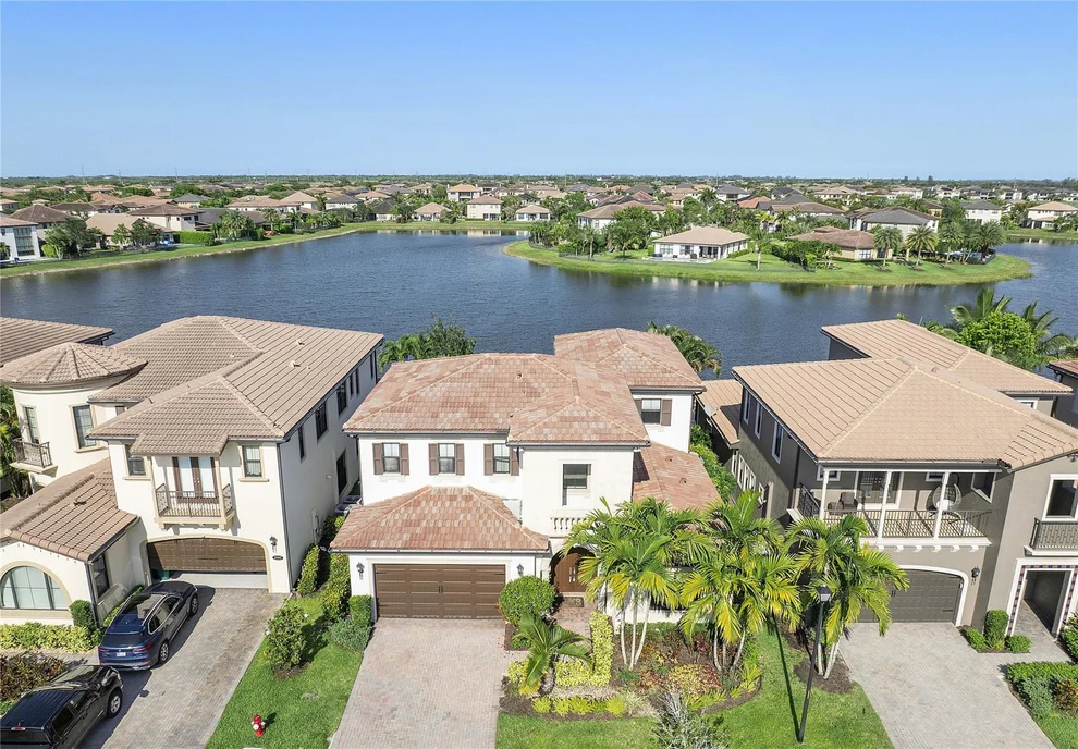 Unit for sale at 8970 Watercrest Circle, Parkland, FL 33076