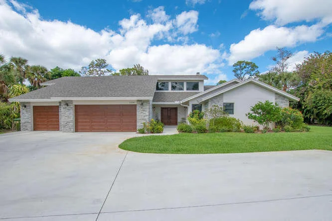 Unit for sale at 13387 Doubletree Circle, Wellington, FL 33414