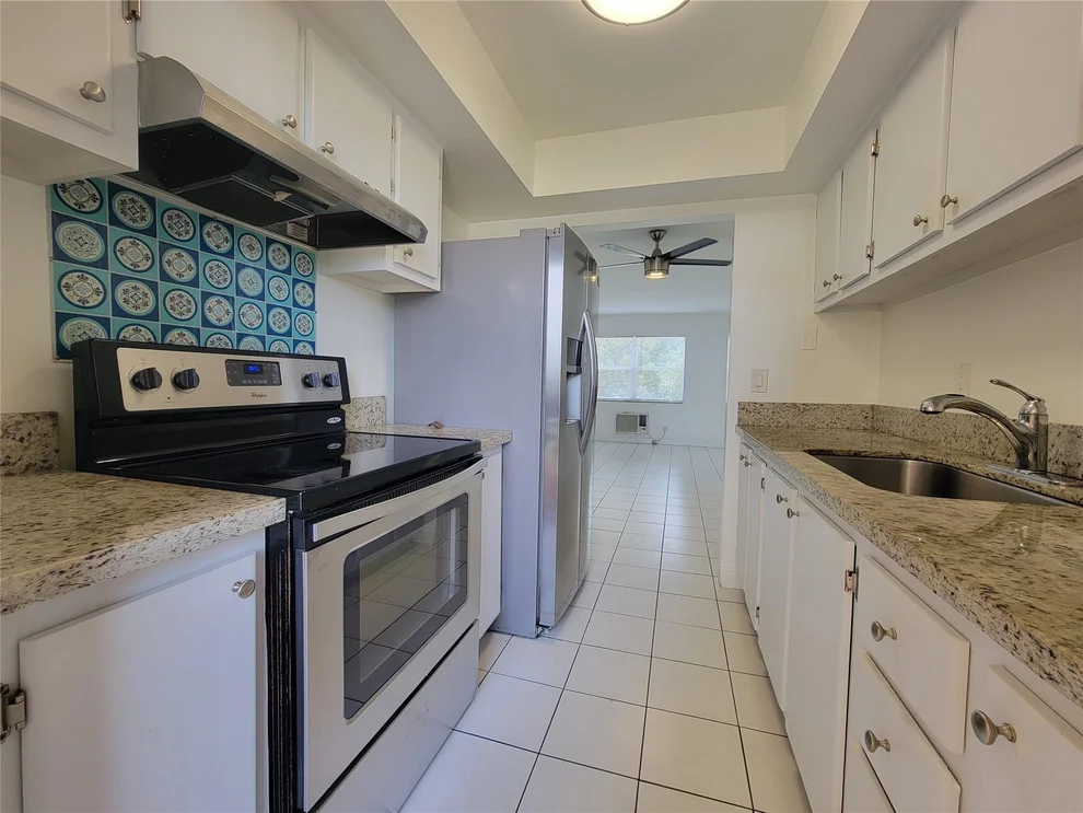 Unit for sale at 1050 E Sample Road, Pompano Beach, FL 33064