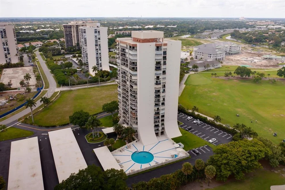 Unit for sale at 2000 Presidential Way, West Palm Beach, FL 33401