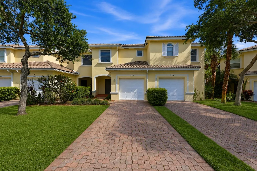 Unit for sale at 13352 Georgian Court, Wellington, FL 33414