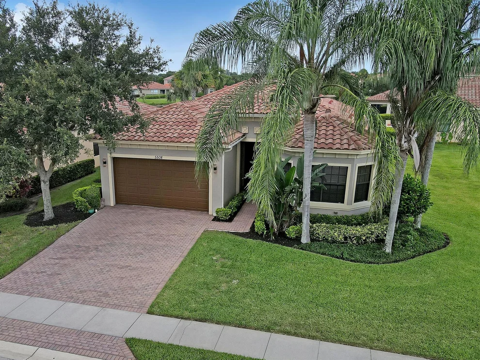 Unit for sale at 5508 57th Way, Vero Beach, FL 32967