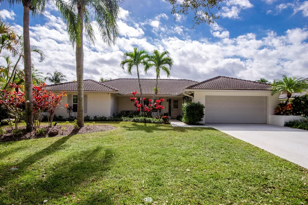 Unit for sale at 11 Lethington Road, Palm Beach Gardens, FL 33418