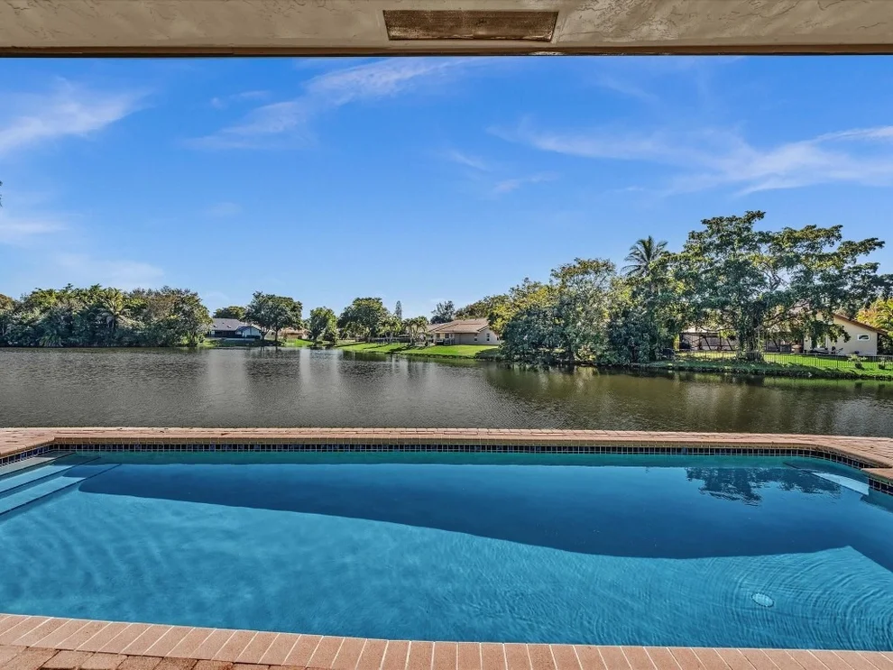 Unit for sale at 11170 NW 2nd Manor, Coral Springs, FL 33071