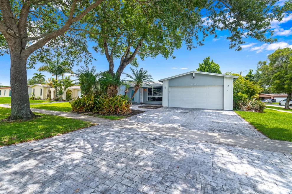 Unit for sale at 10578 NW 3 Street, Plantation, FL 33324