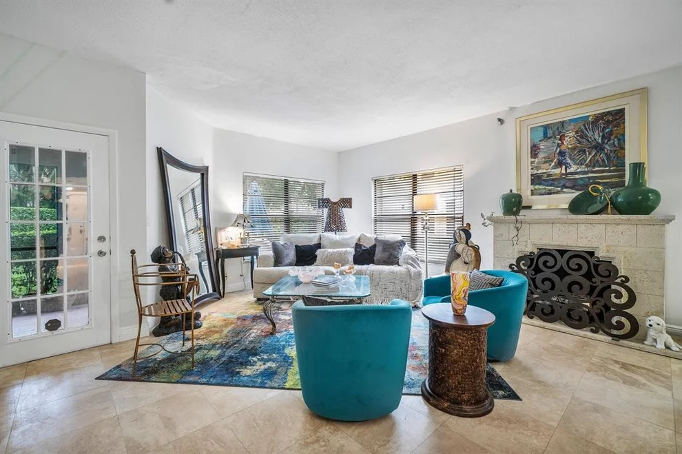 Unit for sale at 6614 Villa Sonrisa Drive, Boca Raton, FL 33433